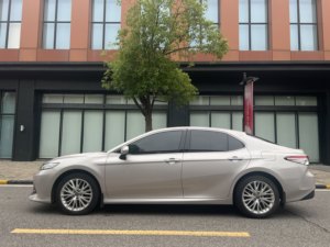 YT <span class=keywords><strong>Auto</strong></span> 2023 2024 2025 Toyotas Camrys Sedan Gasolina Coche Gasolina 2.0E <span class=keywords><strong>Elite</strong></span> 2.0gvp Deluxe 2,0G Premium 2,0 S Sport Toyotas Camrys - Product Image 4