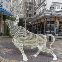 Statue de taureau de Wall Street en acier inoxydable, sculpture métallique 3D soudée