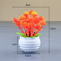 Petits bonsaïs artificiels, plantes vertes en pot, combinaison de plantes et fleurs artificielles en plastique, décorations pour le bureau et la décoration de bureau.