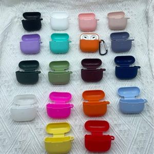 เคสซิลิโคนแข็งสำหรับหูฟังไร้สายรุ่นที่ 3 พร้อมห่วงคาราบิเนอร์ - Product Image 2