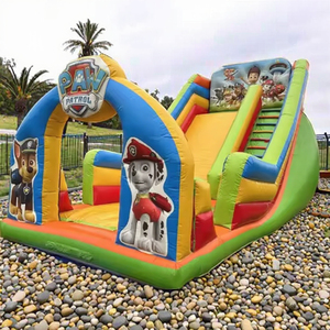 Grand château gonflable en PVC pour l'extérieur, structure de jeu sécurisée pour les fêtes ou les aires de jeux des enfants dans la cour. - Product Image 3