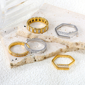 แหวนเพชร ดีไซน์ทรงเรขาคณิต ทรงบาแกตต์ ทอง สแตนเลสสตีล สำหรับผู้หญิง สวมใส่ได้ทุกวัน - Product Image 1