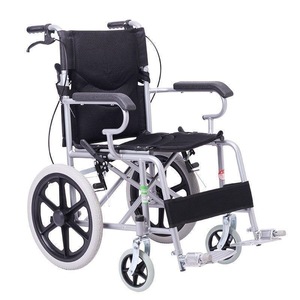 Fauteuil roulant manuel pliable et léger avec pneus pleins pour personnes âgées et enfants, design portable - Product Image 3