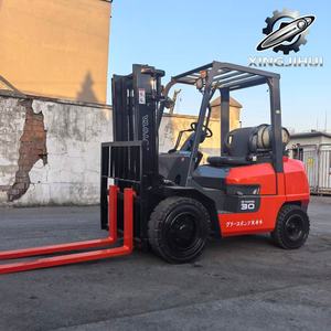 Montacargas TOYOTA FGZN30 de 3 toneladas, montacargas usado de Japón, 3 toneladas, motor 1DZ-2, máquina usada de segunda mano, montacargas con motor de GLP. - Product Image 6
