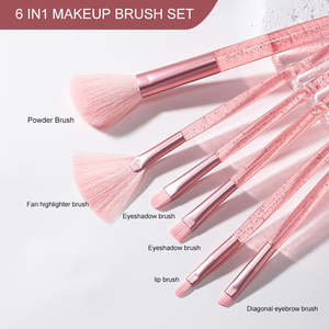 Brocha Cosmética Personalizada, Set de 6 Piezas de <span class=keywords><strong>Maquillaje</strong></span> de Pelo Sintético con Purpurina Rosa, Brocha para Mezclar Sombras de Ojos con Mango Cristalino - Product Image 4