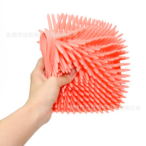 Alfombrilla de Silicona de Grado Alimenticio para Perros, Juguete de Alimentación Lenta, Forma Redondeada, 335x160x40mm - Product Image 1
