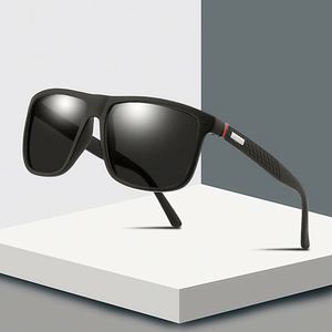 Gafas de Sol Polarizadas Cuadradas Clásicas Nuevas al por Mayor 2022, Gafas de Sol Polarizadas para Hombre con Protección UV400 para Conducir y Pescar - Product Image 1