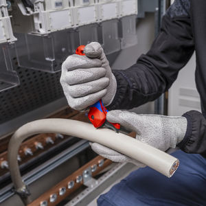 Cuchillo pelacables KNIPEX 16 50 145 SB con guía deslizante y función de trinquete con mangos multicomponentes de 146 mm - Product Image 6