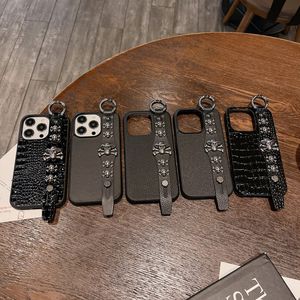 3D גולגולת עיצוב עור טלפון סלולרי מקרה עבור iPhone 14 13 12 פרו מקס מגן כיסוי עם ידיים משלוח עומד - Product Image 3