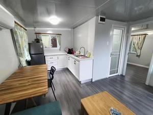 Conteneur mobile préfabriqué extensible de 40 pieds sur 20 pieds avec toilettes et douche, 3 chambres - Product Image 3