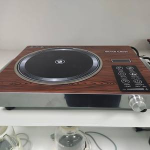 Placa de cocción de cerámica Silver Crest de 1 quemador con control táctil, calentamiento por infrarrojos, para olla caliente, sopa, salteados y caldera. - Product Image 5