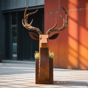 Sculpture de tête de cerf en acier Corten avec jardinière intégrée, statue de cerf creuse en acier patiné pour aménagement paysager - Product Image 2