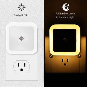 Luz Nocturna LED Cálida con Sensor de Oscuridad Automática de 0.5W, Enchufable, para Cuarto de Bebé, Dormitorio, Baño, Material ABS - Product Image 6