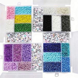 Kit de Fabricación de Joyas, Caja de 6 Compartimentos, Cuentas de Vidrio Coloridas con Letras Acrílicas, Set para Manualidades DIY - Product Image 3