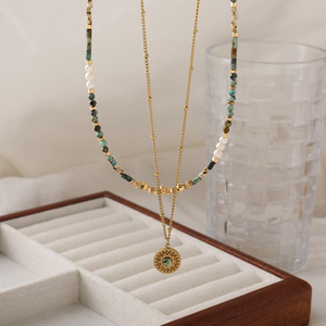 Gargantilla de cuentas de Latón chapado en oro de 18 quilates de moda con Turquesa africana y diseño geométrico logotipo personalizable collar de fiesta para mujer - Product Image 1