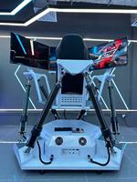 Simulateur de course automobile intérieur à 3 écrans en métal et plastique en fibre de verre pour centre commercial