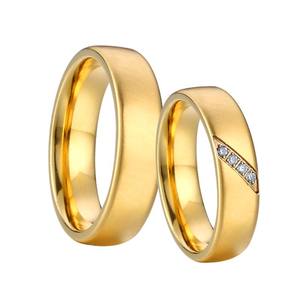 Anillos de boda chapados en oro de 18k, conjuntos de anillos de boda de acero inoxidable para parejas - Product Image 2