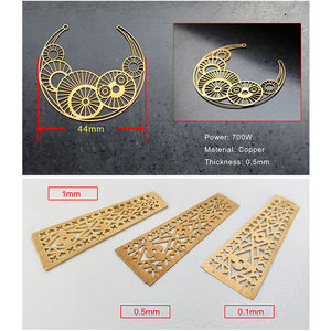 Cortadora del laser de la fibra del CNC del tamaño pequeño 6060 de la alta precisión para la hoja de plata del oro - Product Image 5