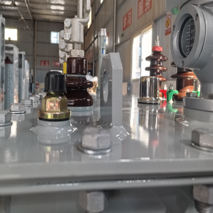 Transformador de Distribución Trifásico Sumergido en Aceite S11/S13 de Alta Eficiencia, 50KVA 70KVA, Baja Pérdida, Personalizable, Estándar IEC para S1 - Product Image 2