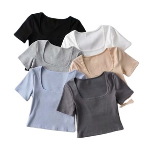 T-Shirt <span class=keywords><strong>attillata</strong></span> con collo quadrato a maniche corte con collo a maniche corte con Top sportivo da donna t-Shirt sottile a fondo elasticizzato - Product Image 1