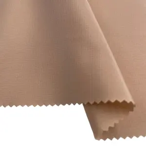 2024 nouveau tissu de polyester durable 20D à séchage rapide Anti-UV de haute qualité pour les vêtements résistants au soleil