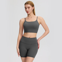 Ensemble de sport deux pièces pour femme : débardeur dos nu et short taille haute avec coussinets intégrés, extensible dans quatre directions, écologique et à séchage rapide