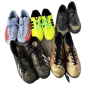 Chaussures de Football d'Occasion pour Homme en Gros Marques Internationales Originales de Chine en Ballots à Vendre - Product Image 5
