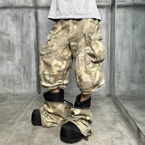 TOPSHOW Jeans amples en denim à imprimés <span class=keywords><strong>camouflage</strong></span> personnalisés, shorts convertibles zippés, pantalons <span class=keywords><strong>cargo</strong></span> <span class=keywords><strong>camouflage</strong></span> pour homme, style streetwear - Product Image 1