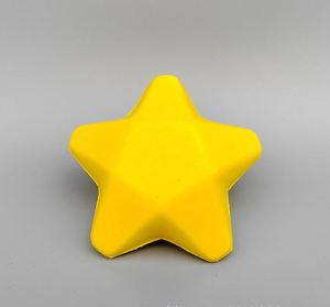 Jouet promotionnel en mousse PU personnalisé avec logo et forme personnalisée, jouet à presser en forme d'étoile, balle anti-stress en forme d'étoile - Product Image 3