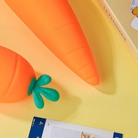 Jouet à presser créatif et très vendu en forme de carotte extra-large, réaliste, en caoutchouc thermoplastique souple, texture douce, style comestible