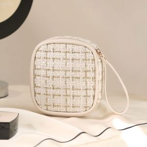 Multifunctional Plaid Tweed Cosmetic Bag Portable Outdoor Travel Makeup Organizer <b>Mini</b> <b>Lipstick</b> Storage Bag for Women Girls - Product Image 1