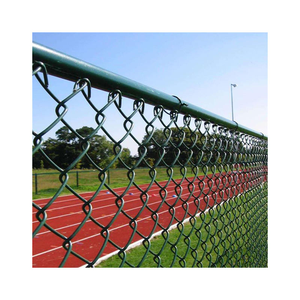 Clôture en treillis soudé PVC de haute qualité, prix abordable, technique de pliage personnalisée, style à trous carrés pour stade - Product Image 1