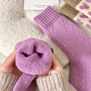 Stivali in maglia spessa con motivo floreale per ragazze alla moda calzini in morbida lana viola da donna - Product Image 2