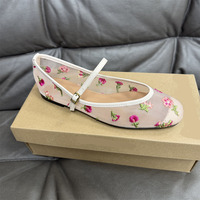 Nouvelles Chaussures Plates Décontractées pour Femmes 2026 à Bout Rond en Tissu Maillé Vert Sable Brodé de Fleurs – Style Ballet Tendance
