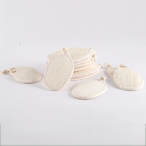 Meilleure vente en gros Brosses de bain écologiques personnalisées Éponges et épurateurs Ovale Plat Naturel Corps Douche Luffa Éponge Privée - Product Image 2