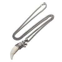 YX010 Collier pendentif en acier inoxydable avec fausses dents d'hyène, amulette tibétaine, collier en os de croc, dents de loup vintage argentées