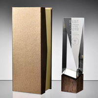Trophée en cristal personnalisable avec logo 3D et base en bois, vente directe d'usine Honor Pujiang, bon prix