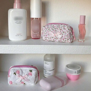 New cross-border <b>mini</b> <b>lipstick</b> pouch, earphone and data cable storage bag, <b>lipstick</b> and perfume floral cotton small makeup bag - Product Image 3