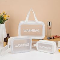 Sac de toilette transparent en vinyle imperméable en gros, trousse de maquillage à fermeture éclair, sac cosmétique transparent en TPU avec poignée