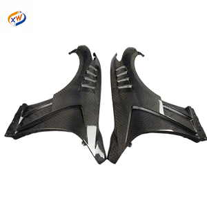 Guardabarros Delanteros <span class=keywords><strong>de</strong></span> Fibra <span class=keywords><strong>de</strong></span> Carbono Estilo V2 Jet Black para Infiniti G37 Coupé - Fibra <span class=keywords><strong>de</strong></span> Carbono Forjada en Panal - Product Image 1