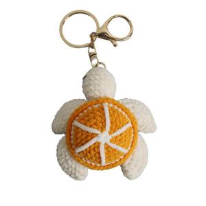 Llavero de tortuga ligero y duradero, de felpa de lujo con diseño de anime, tejido a crochet, venta al por mayor - Product Image 6