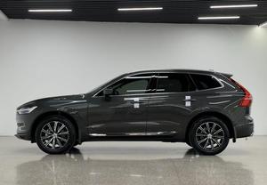 Voiture d'<span class=keywords><strong>occasion</strong></span> <span class=keywords><strong>Volvo</strong></span> <span class=keywords><strong>XC60</strong></span> T5 AWD <span class=keywords><strong>2020</strong></span>, SUV de luxe d'<span class=keywords><strong>occasion</strong></span>, conduite à gauche, automatique, robuste, high-tech, scandinave, sûr pour la famille, 254 ch, 350 Nm - Product Image 3