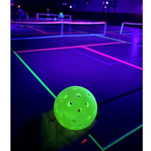Pelota de pickleball luminosa de 74 mm, TPE hueca, verde, con luz LED para entretenimiento. - Product Image 5