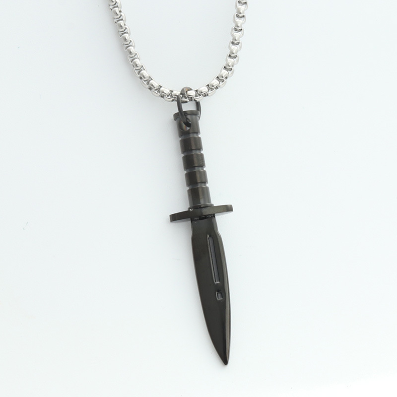 Black pendant (without chain)