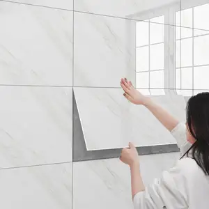 2024 DIY removível descascar e colar adesivo de azulejo de parede PET de mármore para decoração interna parede de cimento parede de tijolo