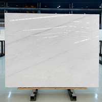 Vente en gros de dalles de marbre blanc neige sculpté au design moderne, provenant de Chine, en marbre blanc oriental poli - Pierre raffinée