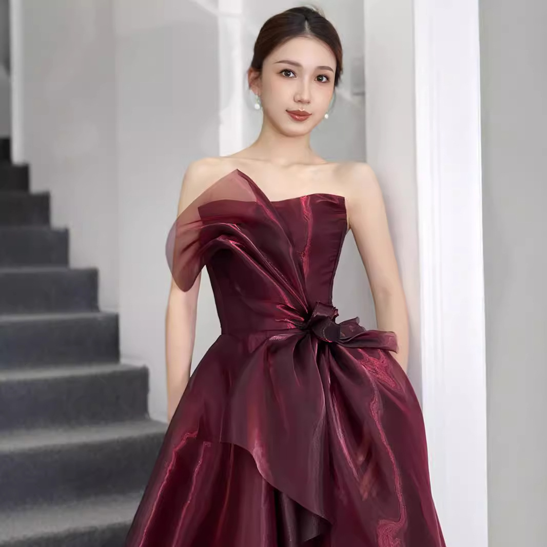 burgundy prom dresses