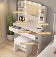 Coiffeuse de luxe moderne en panneaux de bois avec rangement, miroir amovible et éclairage – Bureau de maquillage pour chambre d'appartement