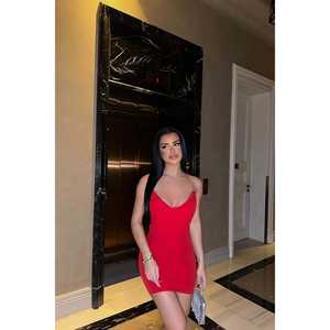 Robe de soirée de luxe sans bretelles Daisy, avec détails en pierres rouges, coupe droite, taille empire, ornée de strass, tailles XS à XL, idéale pour un anniversaire - Product Image 5