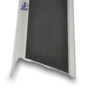 Affidabile copertura del battistrada antiscivolo in alluminio costo-efficace in PVC, in gomma nera, rivestimento per scale - Product Image 4